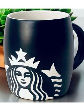 New Starbucks 2017 Large Mermaid Logo White Ceramic Mug 14oz Green Mermaid Logo